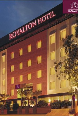 Royalton Hyderabad Abids Near Rajiv Gandhi International Airport