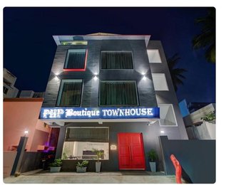 PHP BOUTIQUE TOWNHOUSE Nearest Airport Is Chennai International Airport.