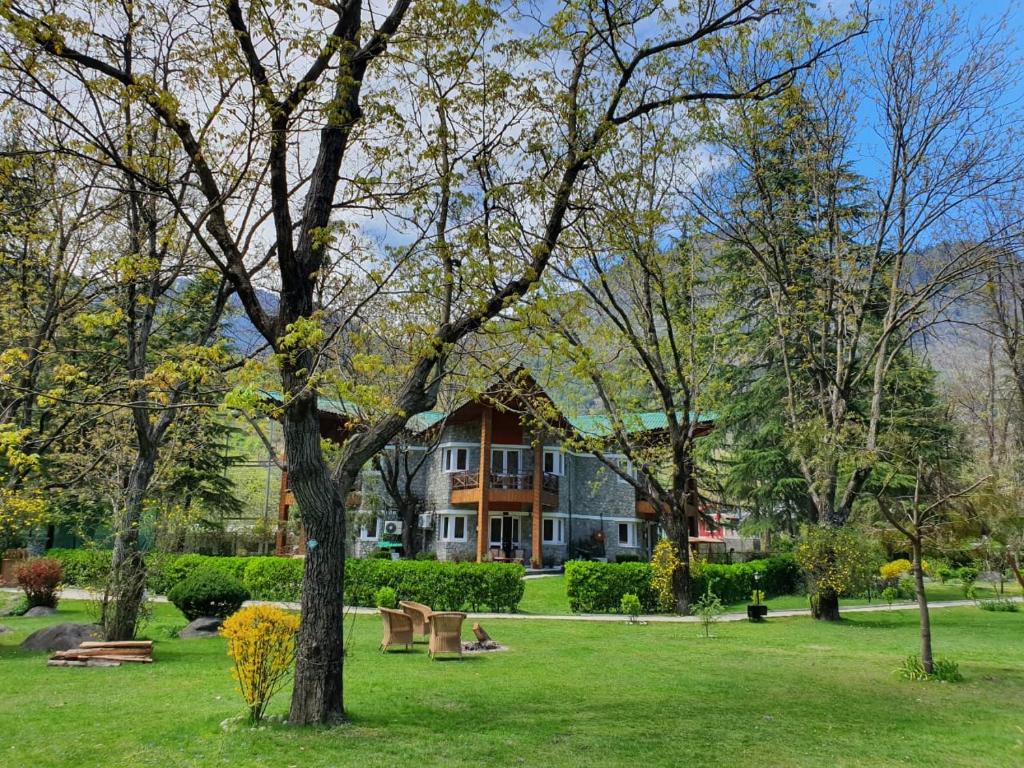 Span Resort and Spa Nearest airport is Kullu–Manali Airport