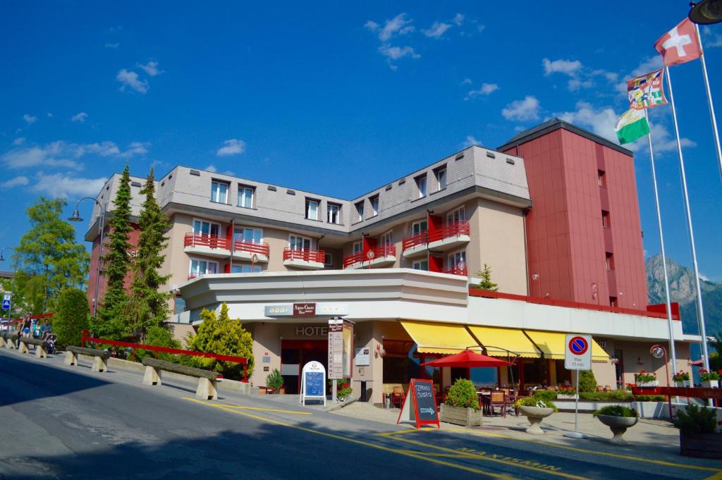 Alpine Classic Hotel Near Versmont train station