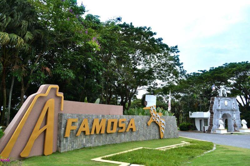 A'Famosa Resort Melaka Near Water Theme Park And animal World Safari.