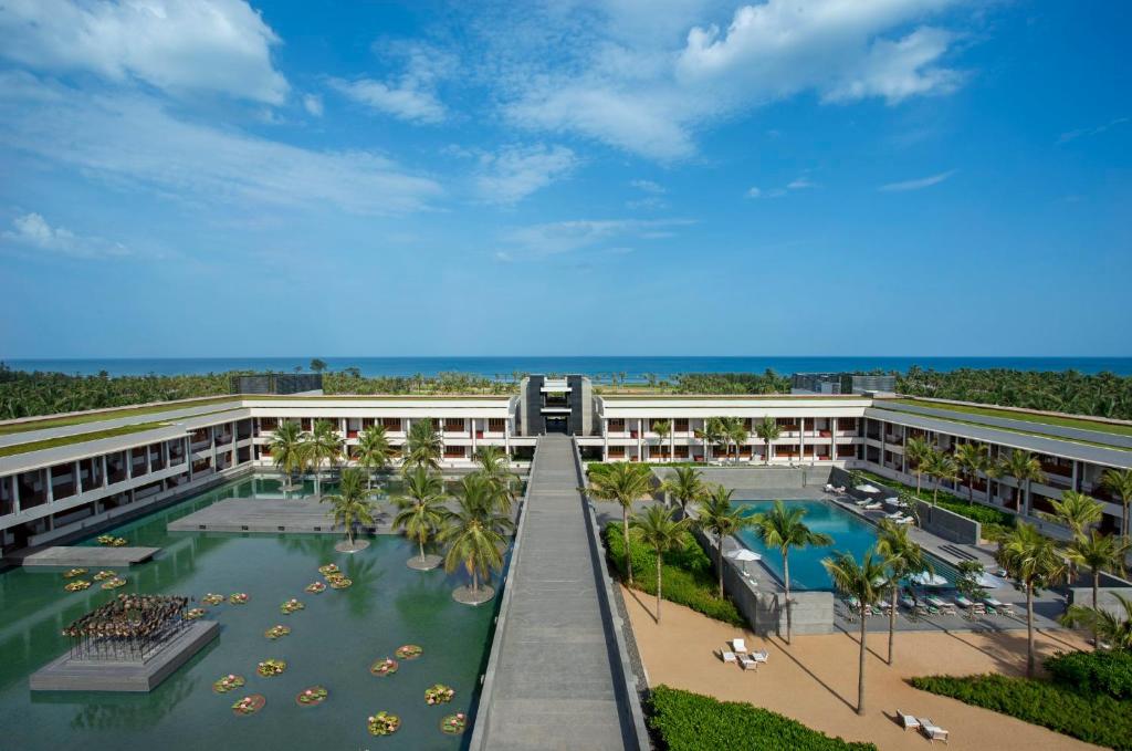InterContinental Chennai Mahabalipuram Resort, an IHG Hotel near The property is a 5-minute walk from Crocodile Bank Park and a 20minute drive from UNESCO heritage sites like Shore Temple, Panch Ratha