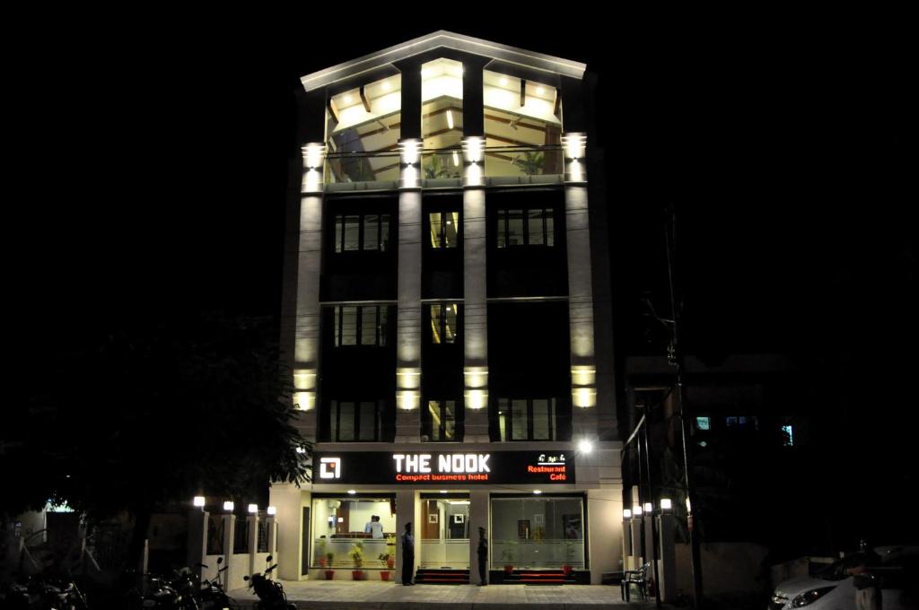 Hotel The Nook Near Madurai Railway Station