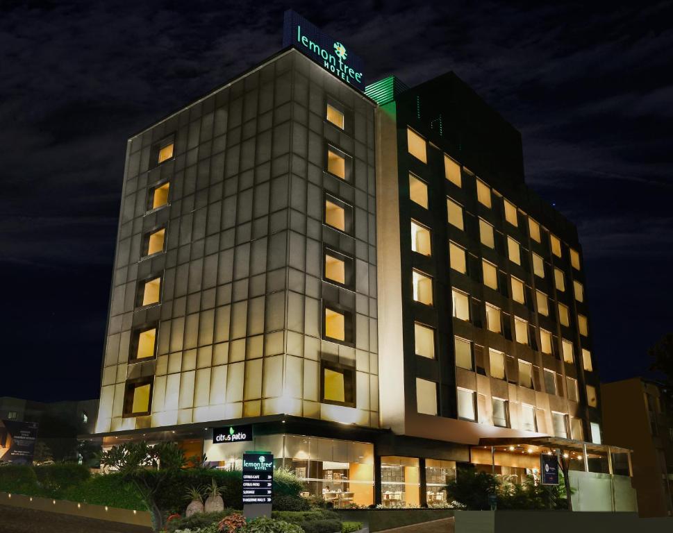 Lemon Tree Hotel Viman Nagar Pune Near Pune International Airport